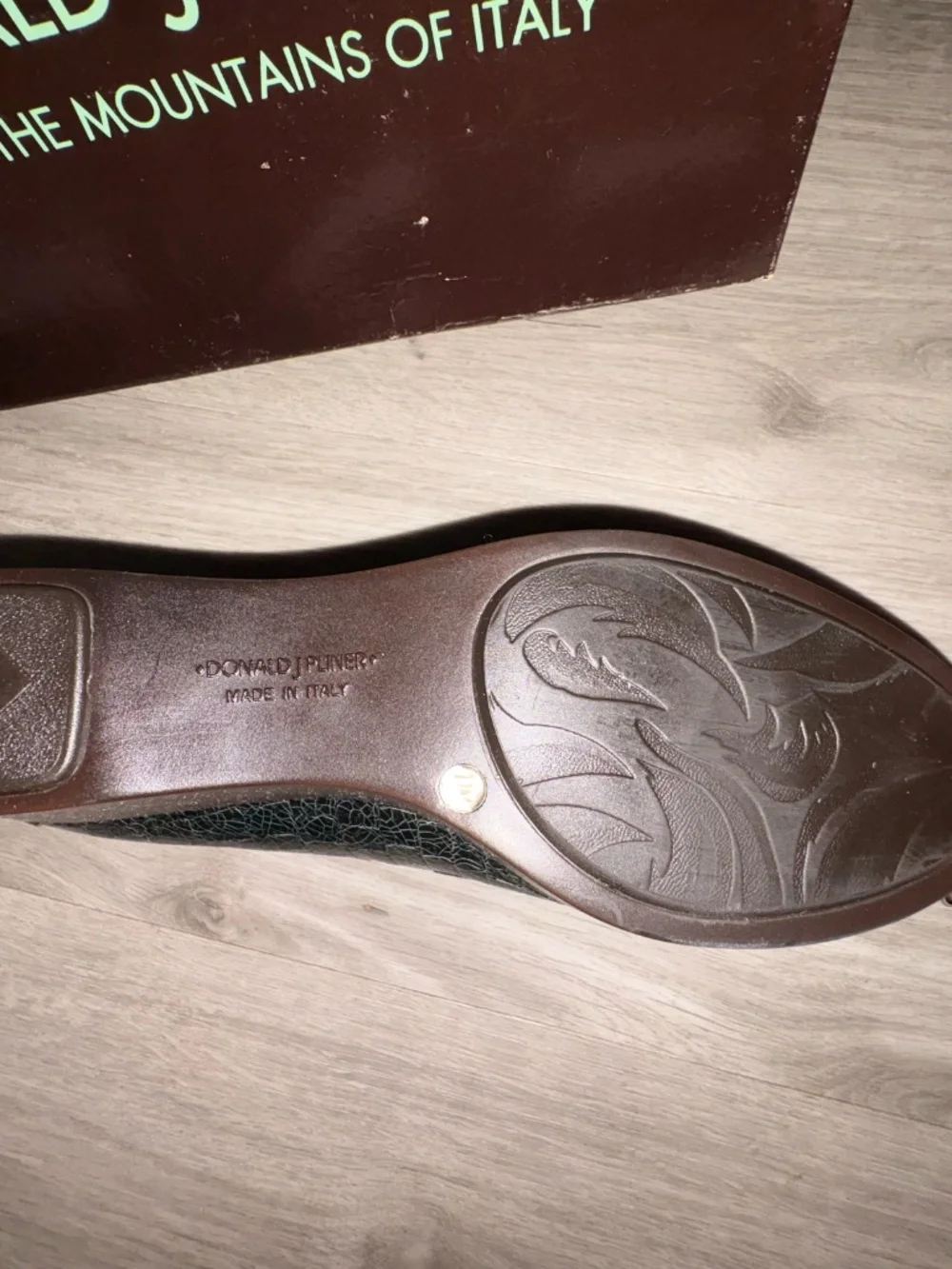 Donald J Pliner Dark Green Textured Leather Wedge Loafers Women’s Size 11